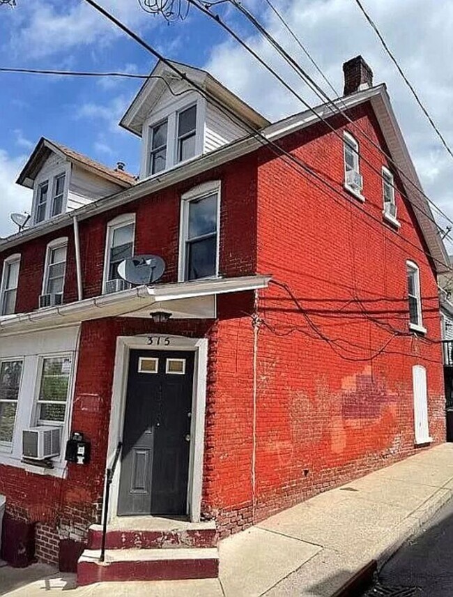 Primary Photo - 315 State St