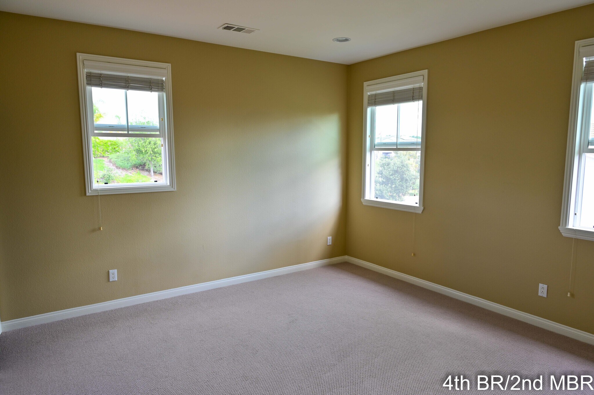 Building Photo - 1167 Vista Pointe Blvd