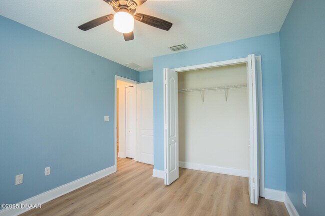 Building Photo - 801 Angelina Ct