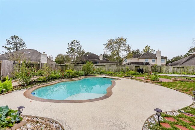 Building Photo - 2611 Oxhill Ct