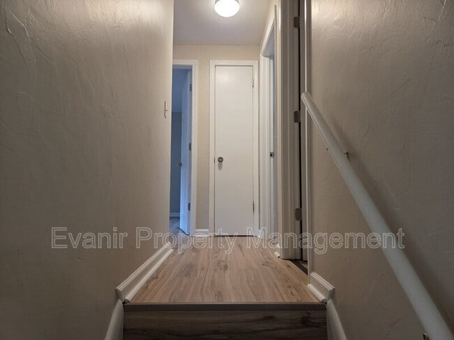 Building Photo - 3623 Bolamo Dr