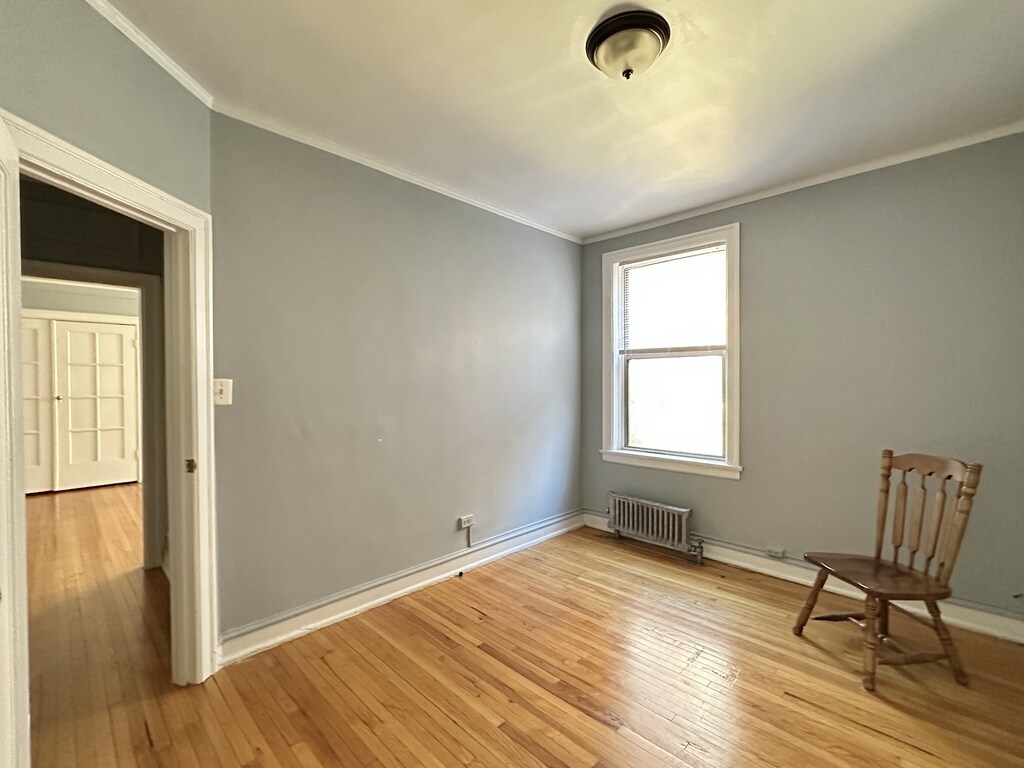 Building Photo - 1369 W Estes Ave