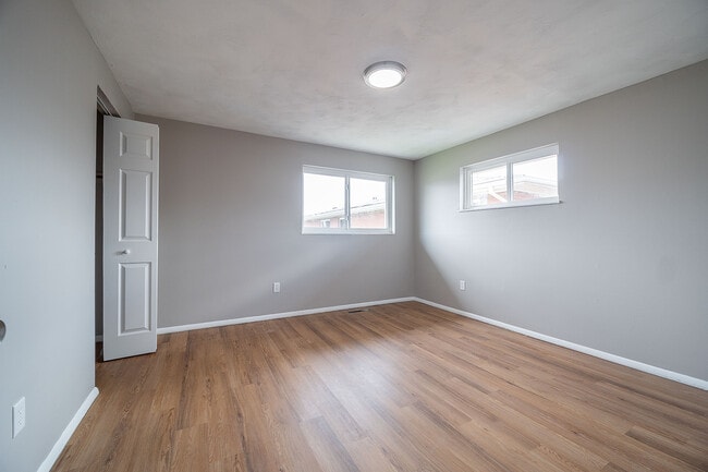 Building Photo - 1401 Lockbourne Rd
