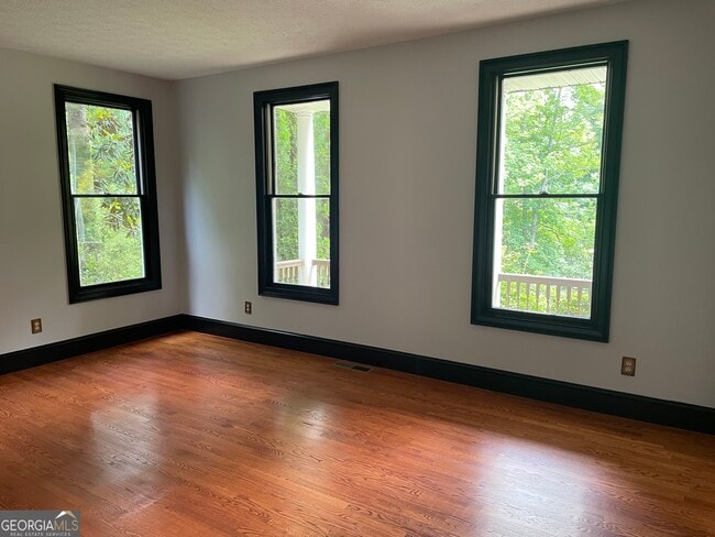Building Photo - 612 Graystone Ct
