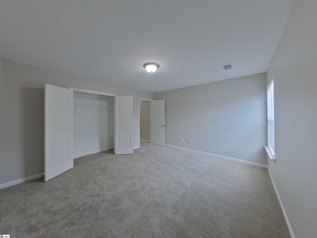 Building Photo - 117 Prairie Wolf Run
