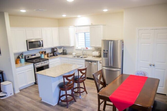 Building Photo - 7347 Harvest Bay