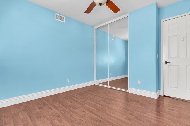 Building Photo - 29767 Southwood Ln