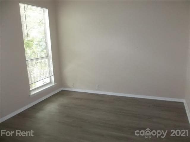 Building Photo - 7003 Stonington Ln