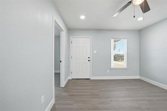 Building Photo - 4324 Crenshaw Ave