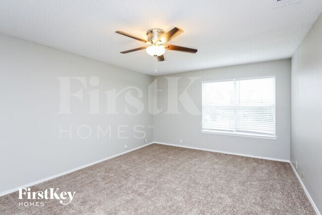 Building Photo - 1615 Wavecrest Dr