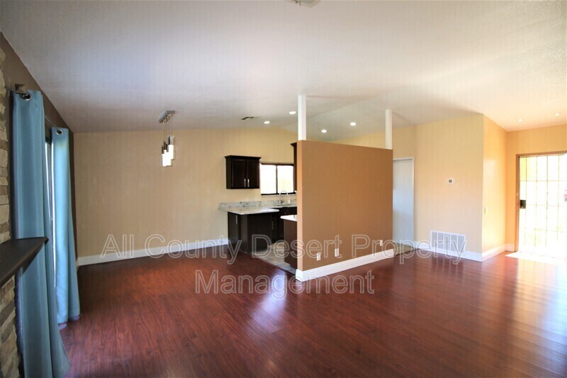 Building Photo - 82360 Priscilla Ct