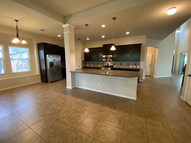 Building Photo - July Move-In Special
