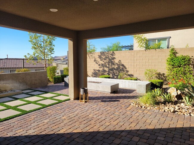 Building Photo - Breathtaking Strip Views Brand New Model in Summerlin 4bed 3.5bath
