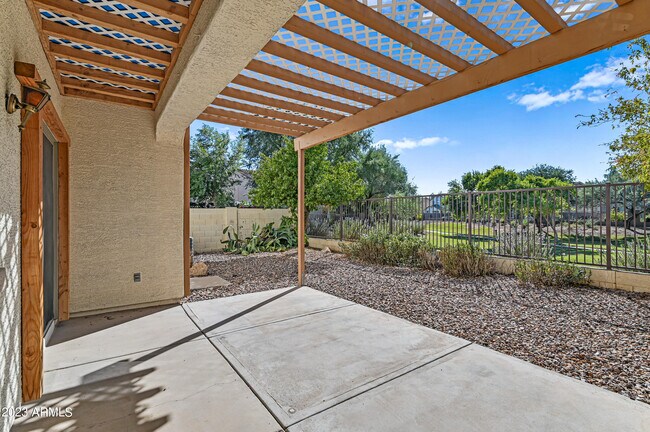 Building Photo - 4046 S Tatum Ln