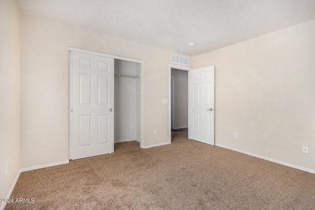 Building Photo - 19061 N San Pablo St