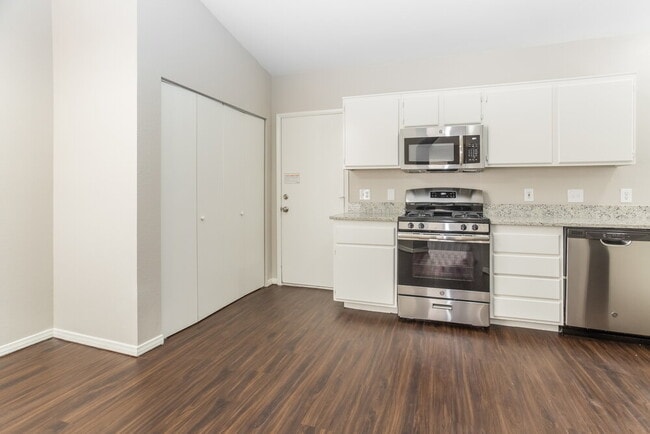 Building Photo - 4617 Rachel Ann