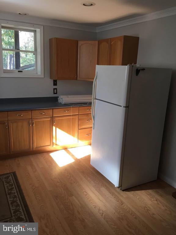 Building Photo - 5800 River Rd