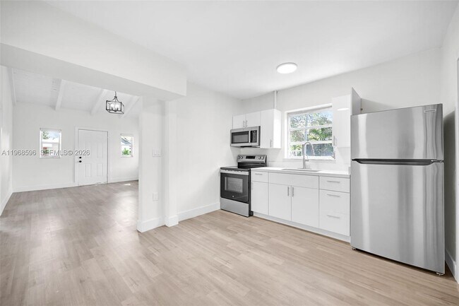 Building Photo - 503 NW 47th Terrace