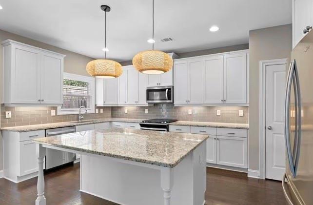 Building Photo - 1063 Johnson Grove