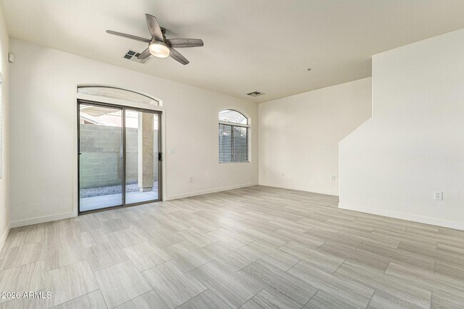 Building Photo - 2727 N Price Rd