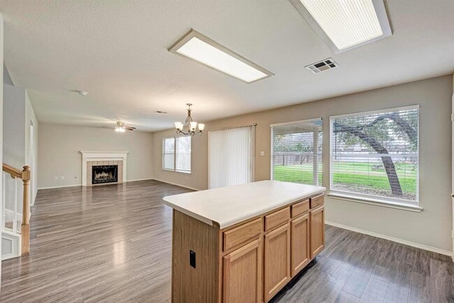 Building Photo - 709 Horizon Trail