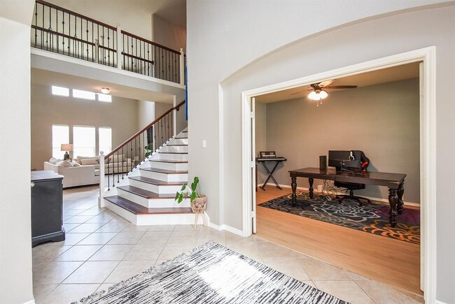 Building Photo - 2403 Echo Harbor Dr