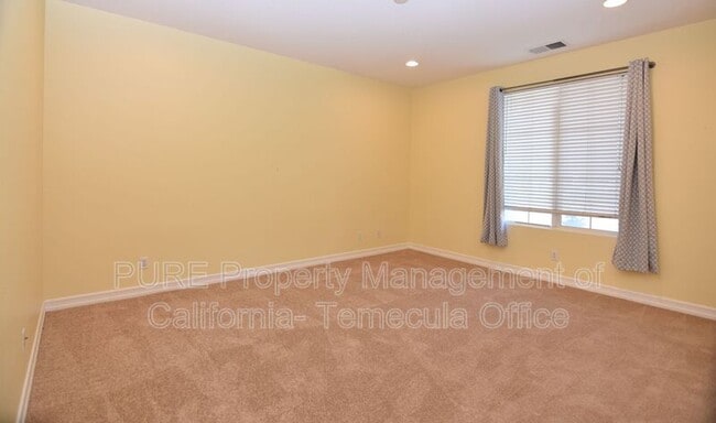 Building Photo - 23626 Applewood Pl