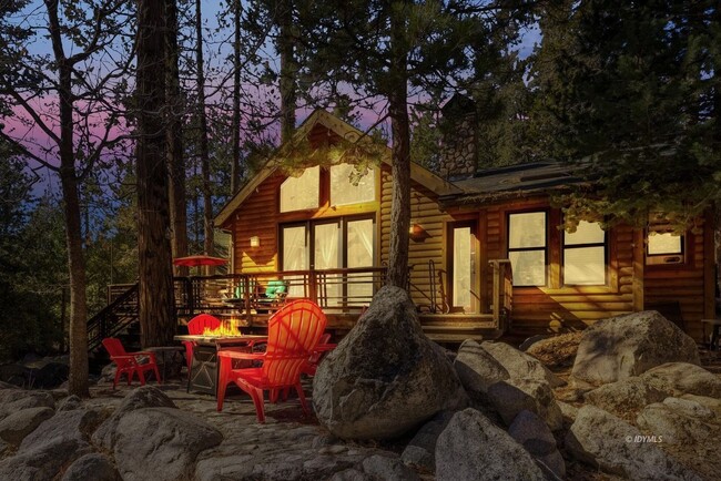 Building Photo - Dreamy Creekside Fern Valley Rustic Cabin