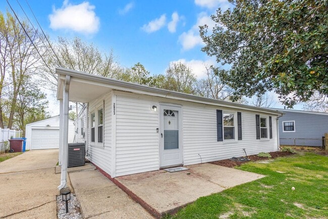 Building Photo - 3 Bed 1 Bath Home for Rent in Chesapeake