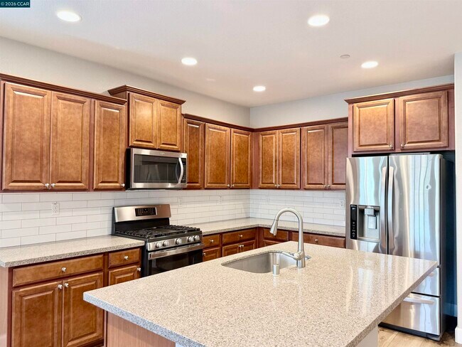 Building Photo - 373 Anchorage Dr