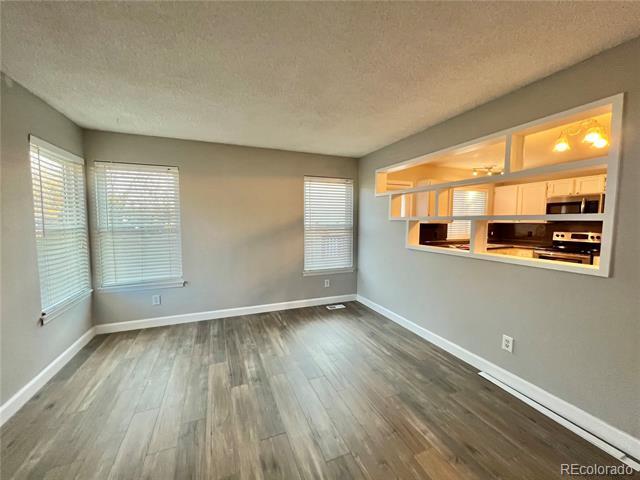 Building Photo - 652 Longfellow Ln