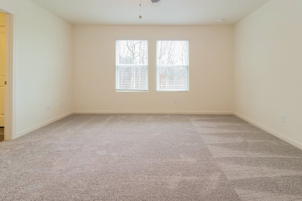 Building Photo - 445 Knightsbridge Ln