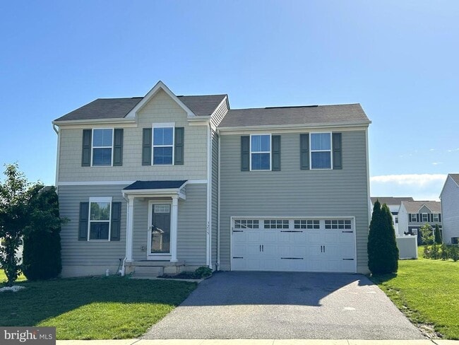 Primary Photo - 3215 Pebble Run Dr