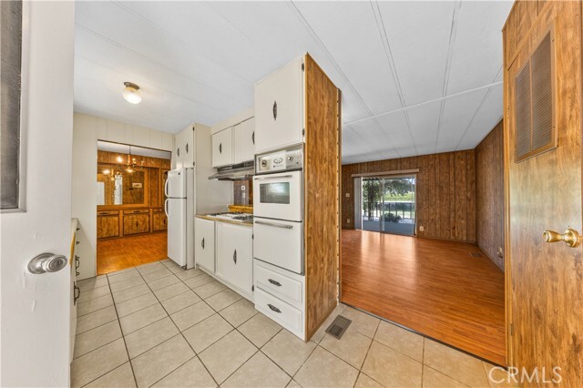 Building Photo - 41866 Magnolia St