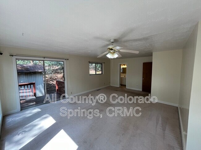 Building Photo - 15080 Deby Dr