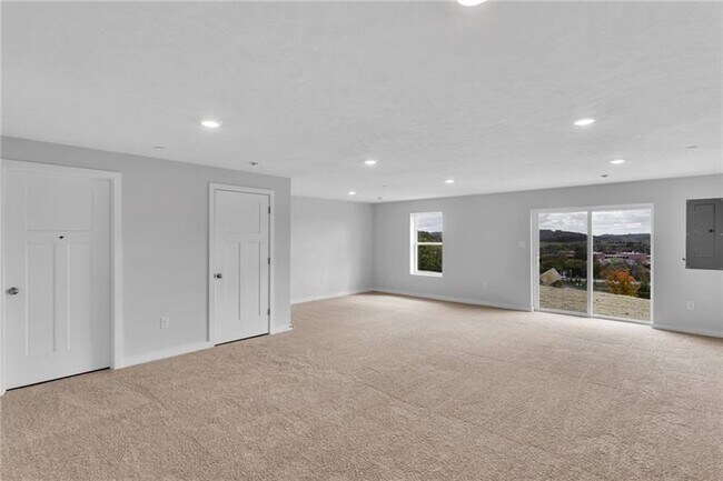 Building Photo - 130 Scotland Ln