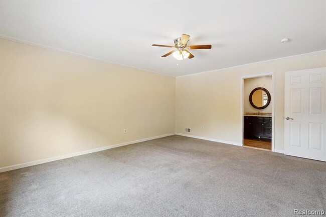 Building Photo - 7302 Parkway Ct
