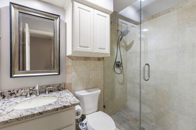 Building Photo - 10 Scenic Mill Pl