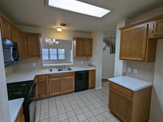 Building Photo - 13512 Albania Way