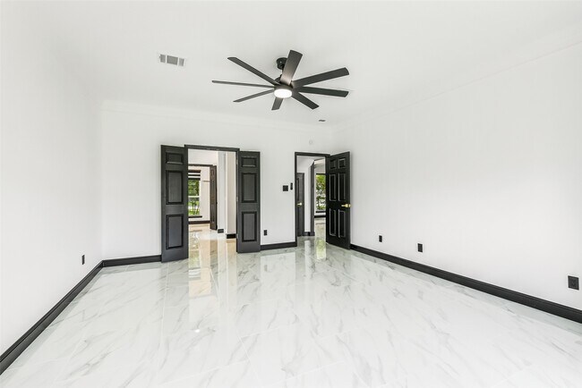 Building Photo - 11915 Helene Ct