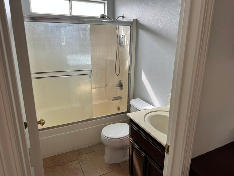 Building Photo - 1742 Henry Long Blvd