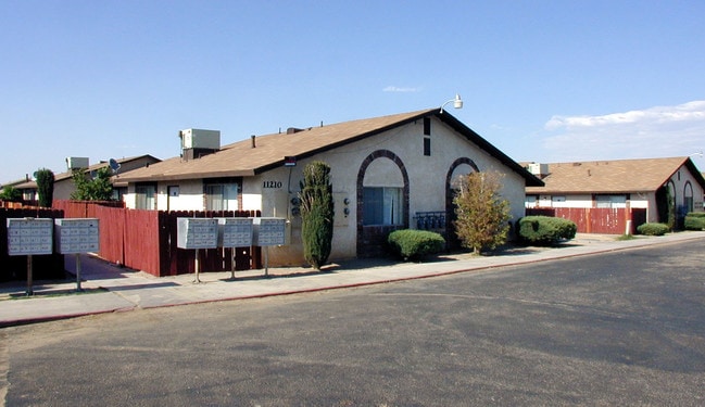 Building Photo - Ridgeview Apartments