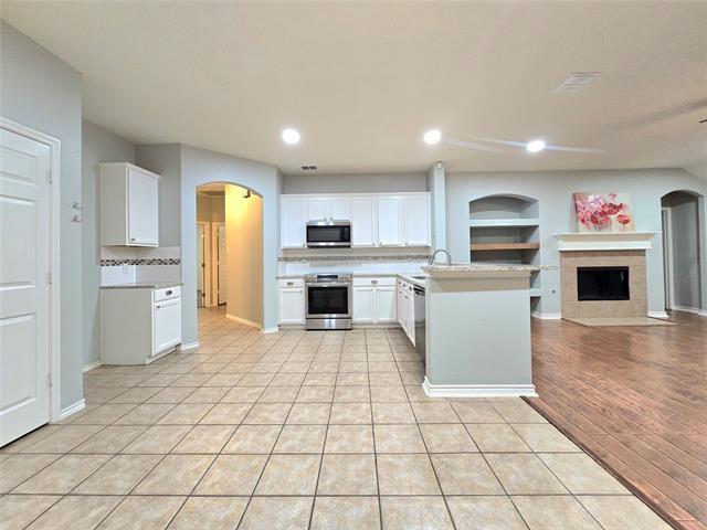 Building Photo - 5423 Lavaca Rd
