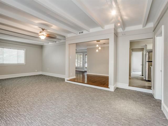 Building Photo - 6470 Lindell Ave