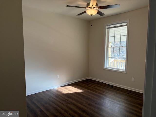 Building Photo - 1370 Elm St