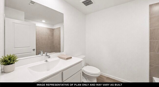 Building Photo - 16779 Country W Dr