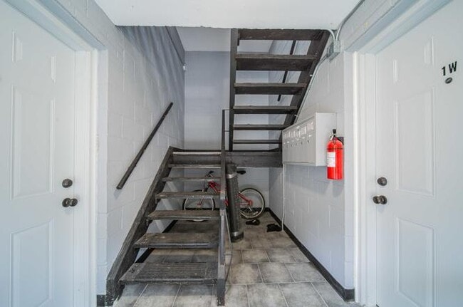 Building Photo - 15334 Doctor M.L.K. Jr Dr