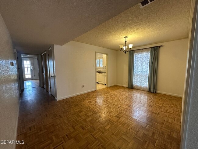 Building Photo - 724 Espada Dr