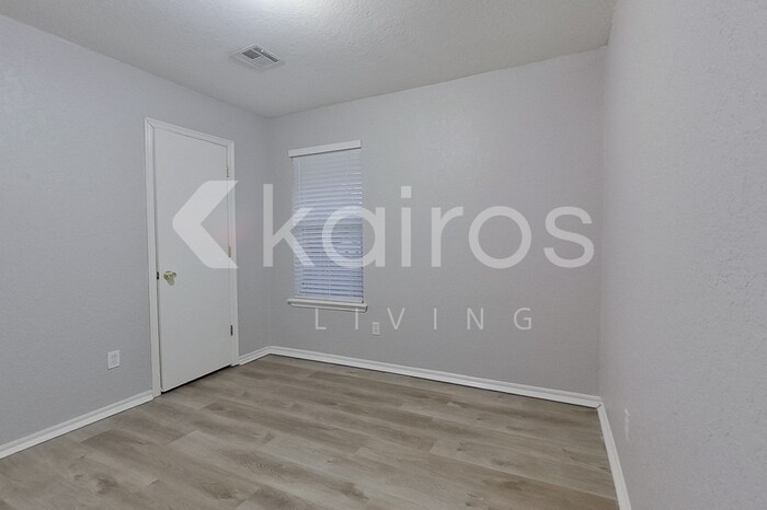 Building Photo - 408 Coalbrook Dr