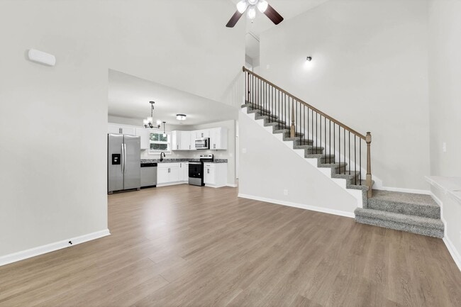 Building Photo - 1196 Cottonwood Dr